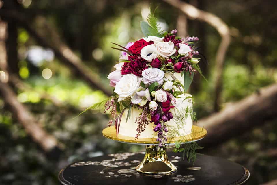 Cake Flowers Wedding Floral Design Wedding Cake Secret Garden Minimony Jaspers Berry Gold Elegant Wedding Luxury Wedding South Coast Wedding Venue