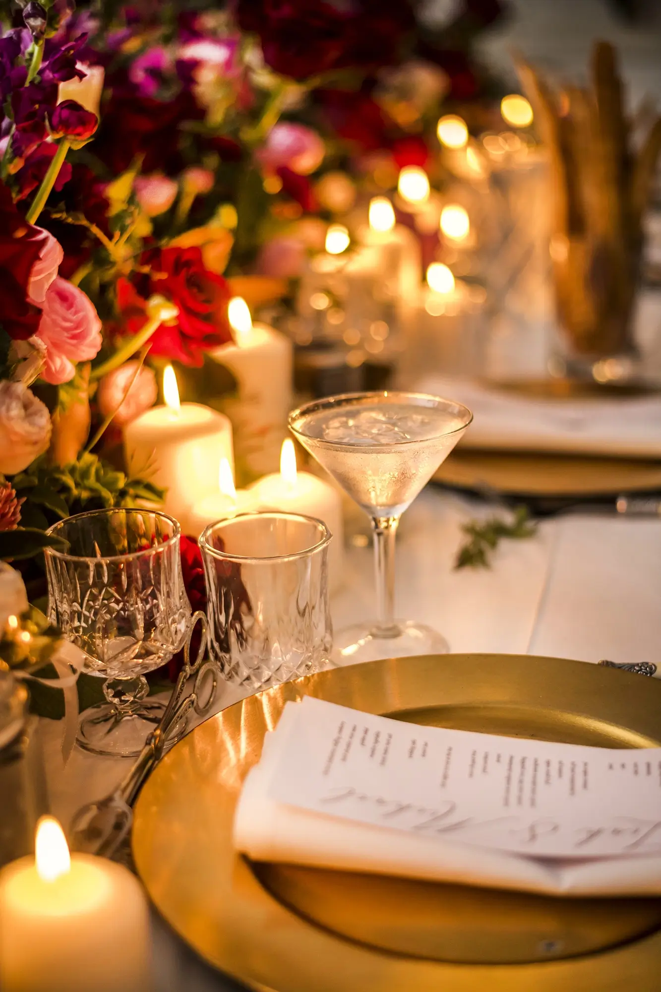Traditional Wedding Banquet Crystal Glasses Candles Gold Charger Plate