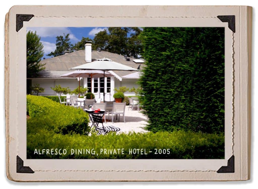 Alfresco Dining Private Hotel 2005 History Ceremony Courtyard Jaspers Berry Album