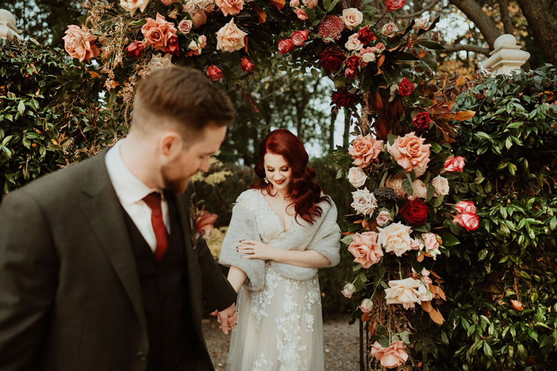 Wedding-Arch-Flower-Arch-Wedding-Couple-Wedding-Floral-Design-Wedding-Flowers-Autumn-Wedding-Country-Wedding-Luxury-Wedding-Venue-Jaspers-Berry-Wedding-Ceremony