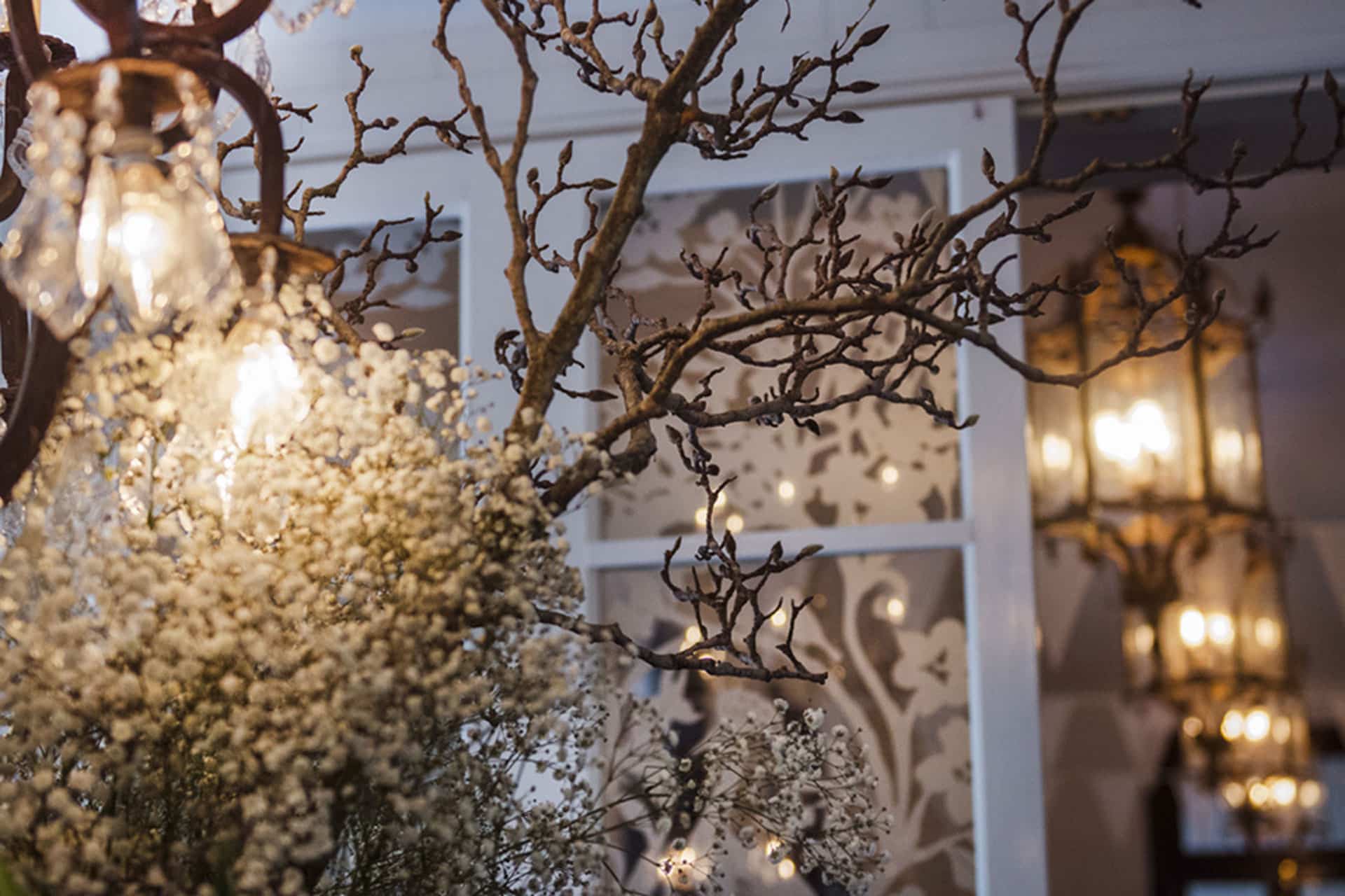 Winter-Wedding-Jaspers-Berry-Wedding-Flower-Table-Wedding-Florist-Wedding-Floral-Design-Luxury-Wedding-Elegant-Wedding