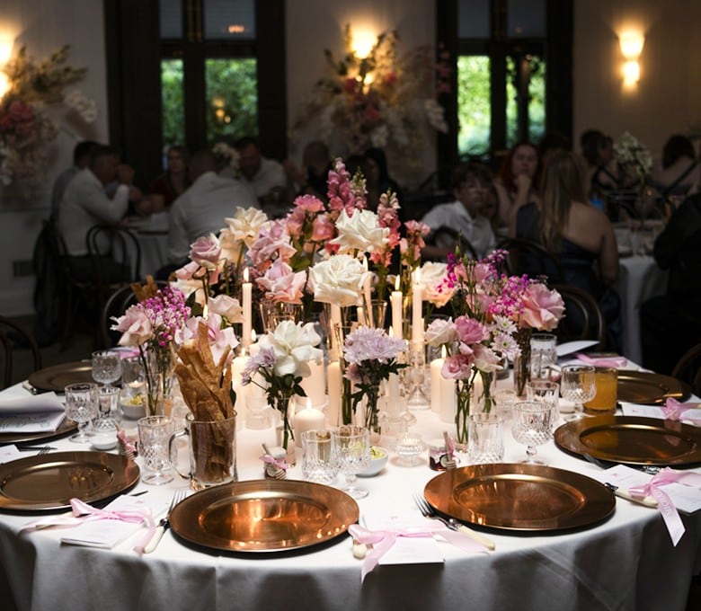 Round Bridal Table Bud Vases Roses Candles Gold Charger Plates Wall Vase The Orangery Jaspers Berry