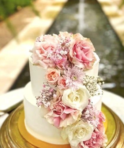 Wedding Cake Two Tier Cascading Roses Wedding Knife The Rill Jaspers Berry South Coast NSW